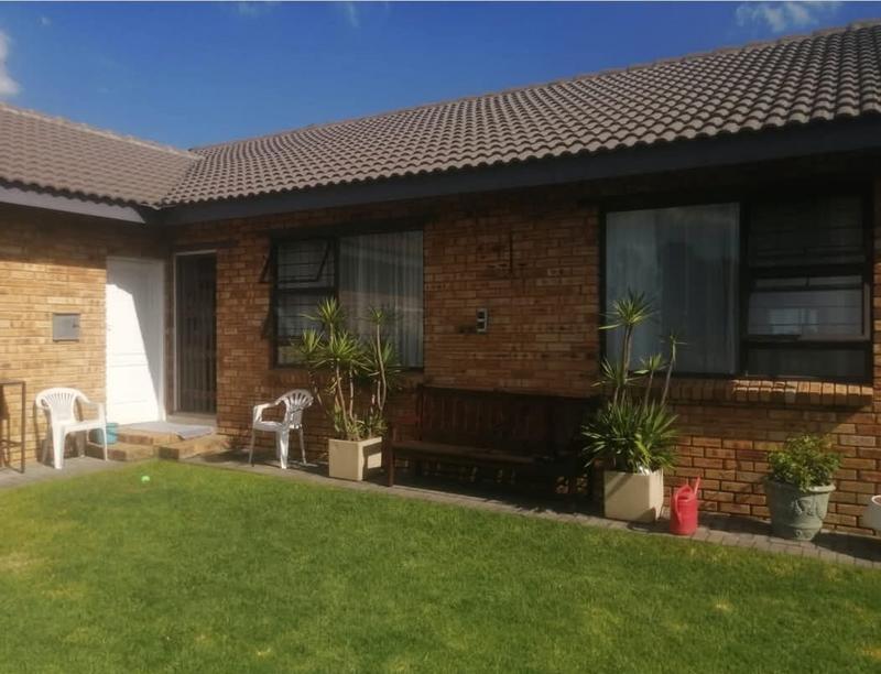 To Let 3 Bedroom Property for Rent in Vaalpark Free State